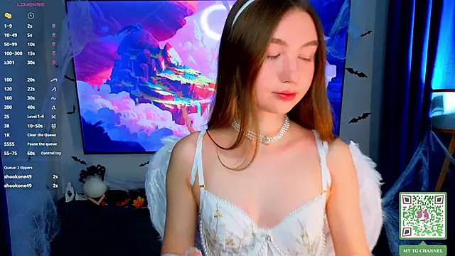 ElfredaTupy online show from 11/16/25, 07:07