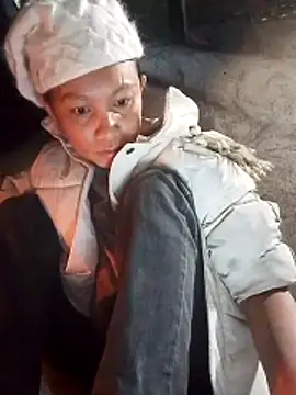 simi-lucy online show from 11/20/25, 01:50