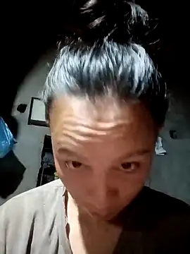 Snapshot of simi-lucy chatting on 10/27/25, 11:55 simi-lucy online show from 10/27/25, 11:55