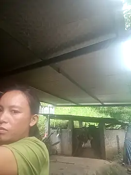 Snapshot of simi-lucy chatting on 09/23/25, 01:56 simi-lucy online show from 09/23/25, 01:56