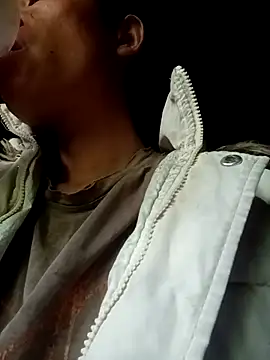 simi-lucy online show from 12/15/25, 01:11