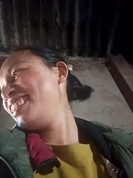 simi-lucy online show from 11/29/25, 09:31