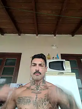 Snapshot of malvadobrilhante chatting on 10/06/25, 06:08 malvadobrilhante online show from 10/06/25, 06:08