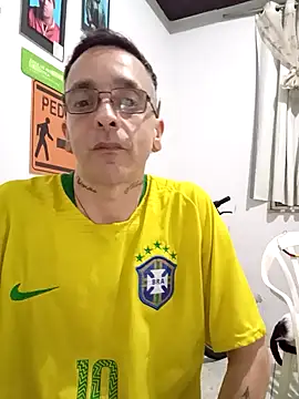 dinho carioca online show from 10/11/25, 01:50