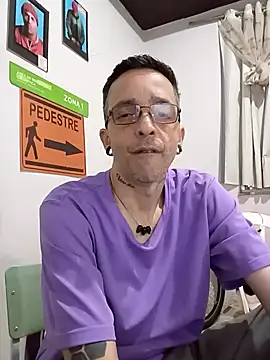 dinho carioca online show from 10/18/25, 12:51