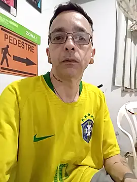 dinho carioca online show from 10/11/25, 02:07