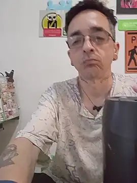 dinho carioca online show from 11/30/25, 03:24