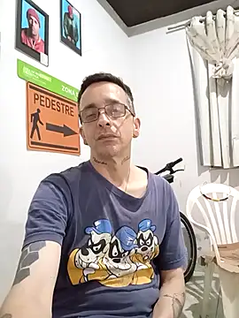 dinho carioca online show from 10/23/25, 03:38