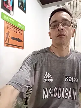 dinho carioca online show from 11/03/25, 02:53