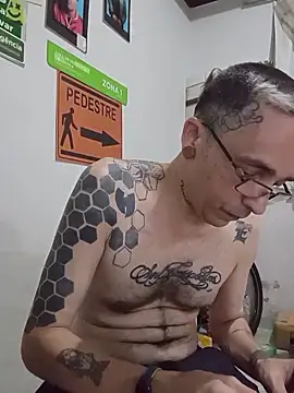 dinho carioca online show from 02/19/26, 04:15