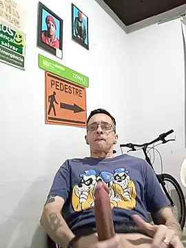 dinho carioca online show from 10/22/25, 03:33