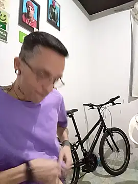 dinho carioca online show from 10/15/25, 03:42