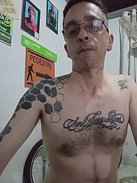 dinho carioca online show from 12/15/25, 05:02