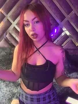 Laila Pink online show from 10/25/25, 07:14