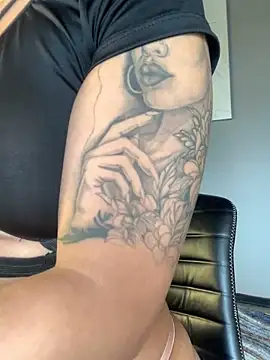 Laila Pink online show from 09/26/25, 05:53