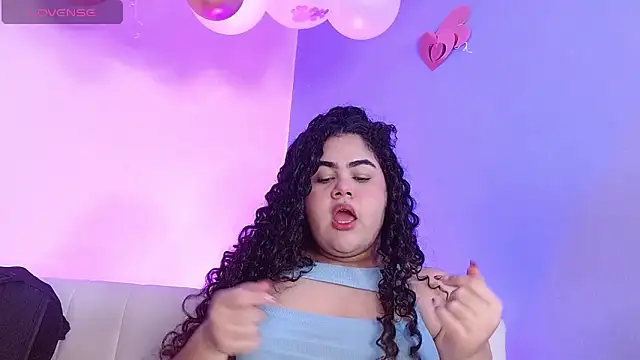 lourdes moon22 online show from 12/04/25, 12:26