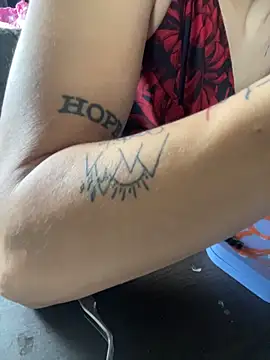 d3luluxx online show from 11/14/25, 07:17