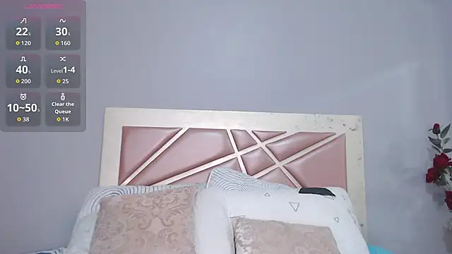 Snapshot of Grettel_w chatting on 06/27/26, 12:33 Grettel w online show from 06/27/26, 12:33