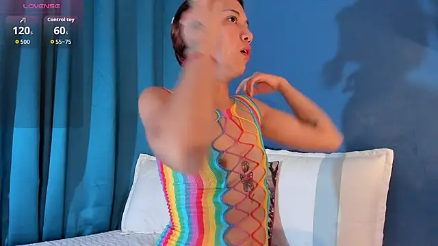 Grettel w online show from 11/25/25, 07:36