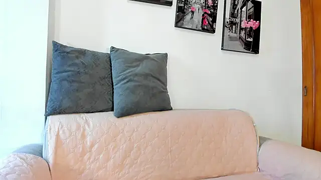 Grettel w online show from 04/13/26, 07:40