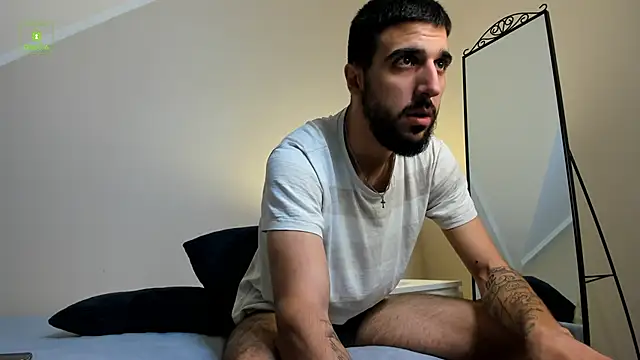 Zeyn Edwards online show from 10/02/25, 10:51