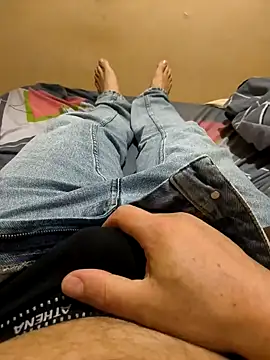 Normalludo0202 online show from 11/13/25, 04:11