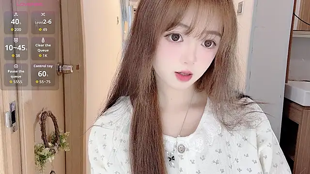 Snapshot of DDDDDoremi chatting on 12/22/25, 03:06 DDDDDoremi online show from 12/22/25, 03:06