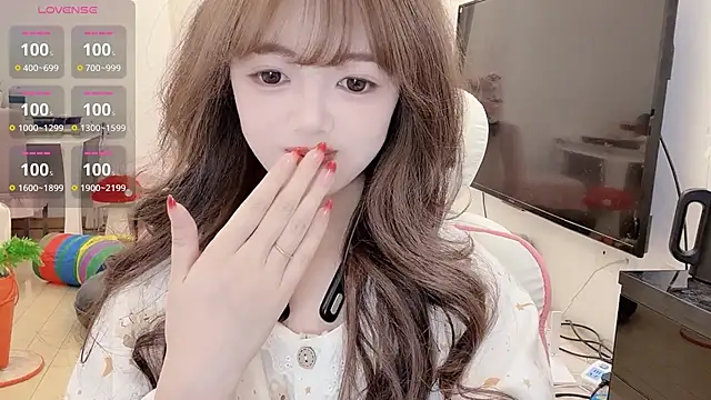 Snapshot of DDDDDoremi chatting on 02/21/26, 02:19 DDDDDoremi online show from 02/21/26, 02:19