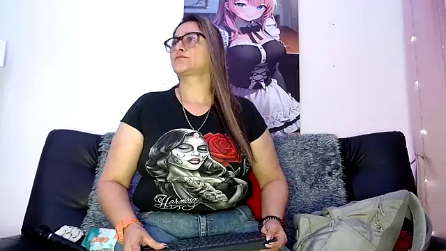 LAHILA COOPERR online show from 10/16/25, 12:13