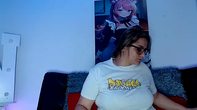 LAHILA COOPERR online show from 10/24/25, 12:26