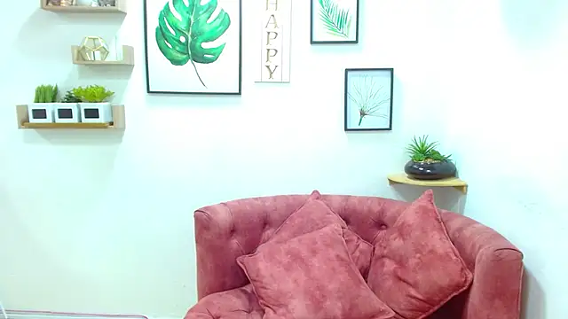 Snapshot of Aliciacute__ chatting on 02/13/26, 07:58 Aliciacute online show from 02/13/26, 07:58