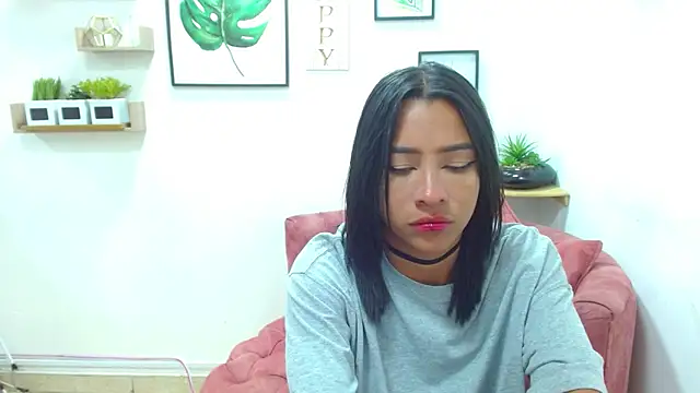 Snapshot of Aliciacute__ chatting on 02/20/26, 05:15 Aliciacute online show from 02/20/26, 05:15