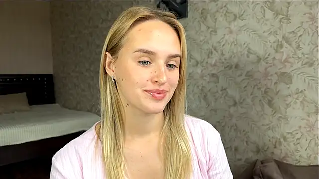 Snapshot of ElisabetLorney chatting on 09/25/25, 07:36 ElisabetLorney online show from 09/25/25, 07:36