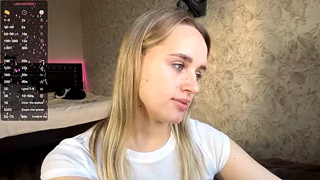 ElisabetLorney online show from 11/28/25, 08:25