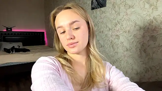 ElisabetLorney online show from 11/29/25, 08:03