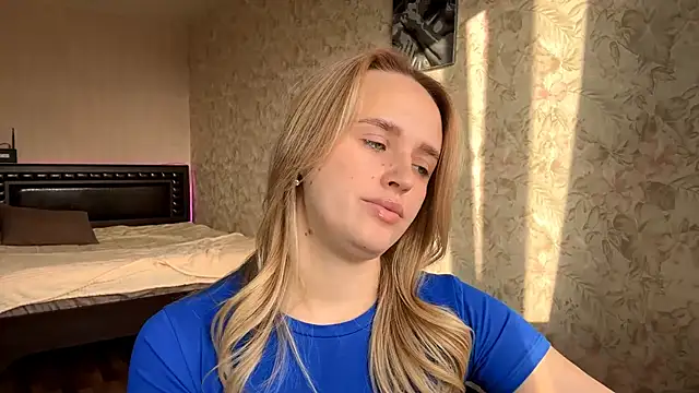 ElisabetLorney online show from 11/20/25, 08:04