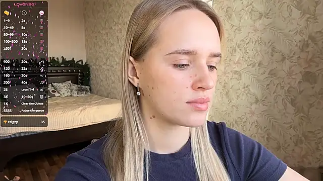 ElisabetLorney online show from 12/15/25, 08:09