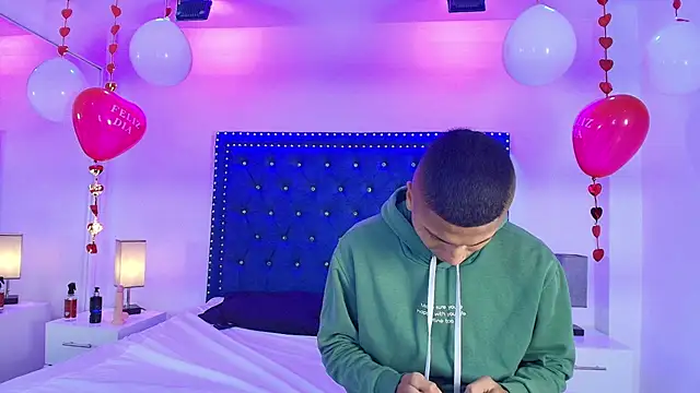 Damian and roxanne online show from 02/09/26, 12:36