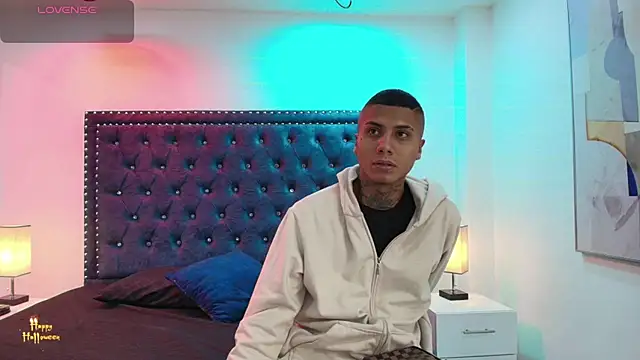 Damian and roxanne online show from 10/26/25, 12:27