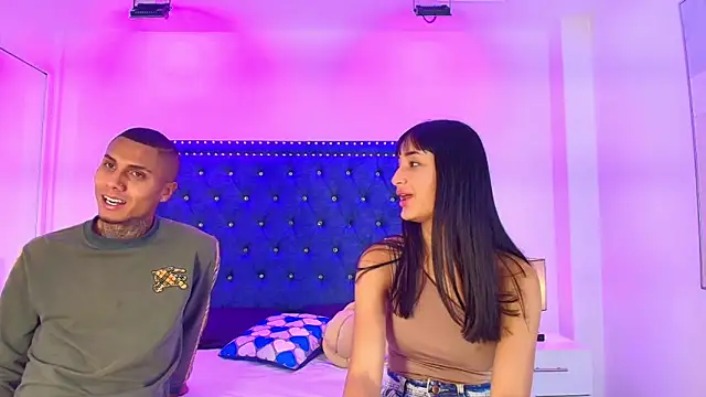 Damian and roxanne online show from 04/21/26, 12:45