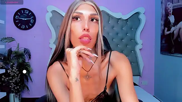 Honey Moontsts online show from 05/04/26, 12:52