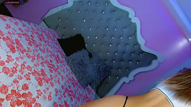 Honey Moontsts online show from 03/09/26, 11:58