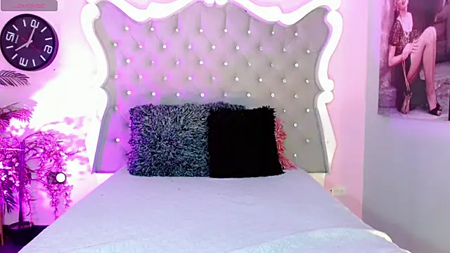 Honey Moontsts online show from 01/17/26, 12:20