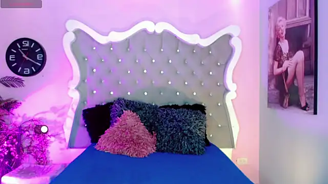 Honey Moontsts online show from 01/09/26, 12:01