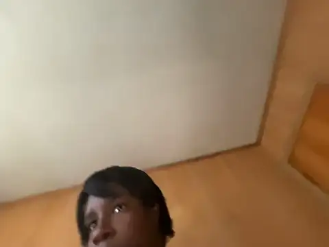 Snapshot of saltlightEmber chatting on 01/18/26, 08:12 saltlightEmber online show from 01/18/26, 08:12