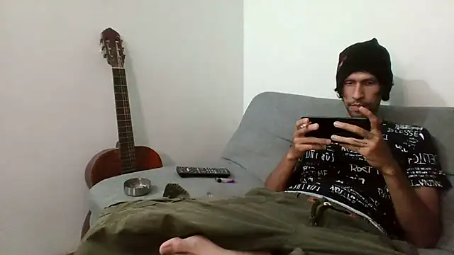 Alejandro92 cali online show from 06/08/26, 01:00
