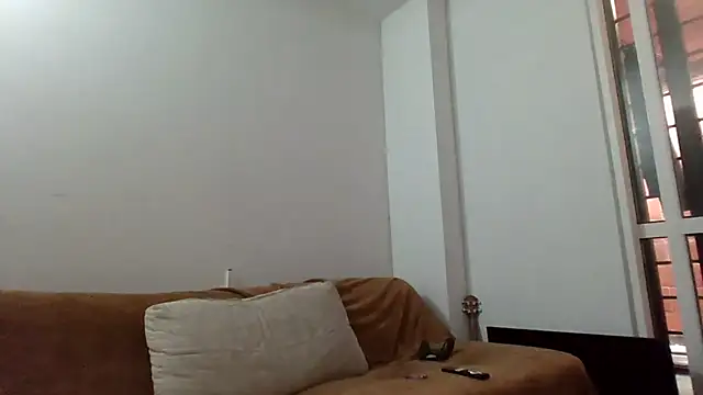 Alejandro92 cali online show from 07/03/26, 06:14