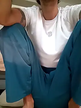 Alejandro92 cali online show from 02/11/26, 02:28