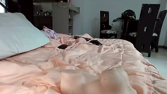 Alejandro92 cali online show from 02/09/26, 08:18