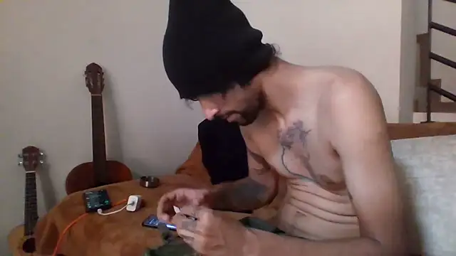 Alejandro92 cali online show from 06/20/26, 04:23